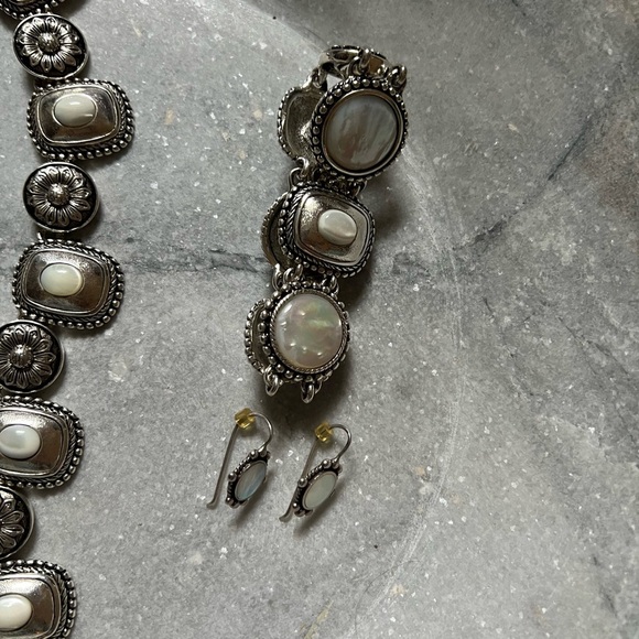 Jewelry Set - Picture 3 of 10